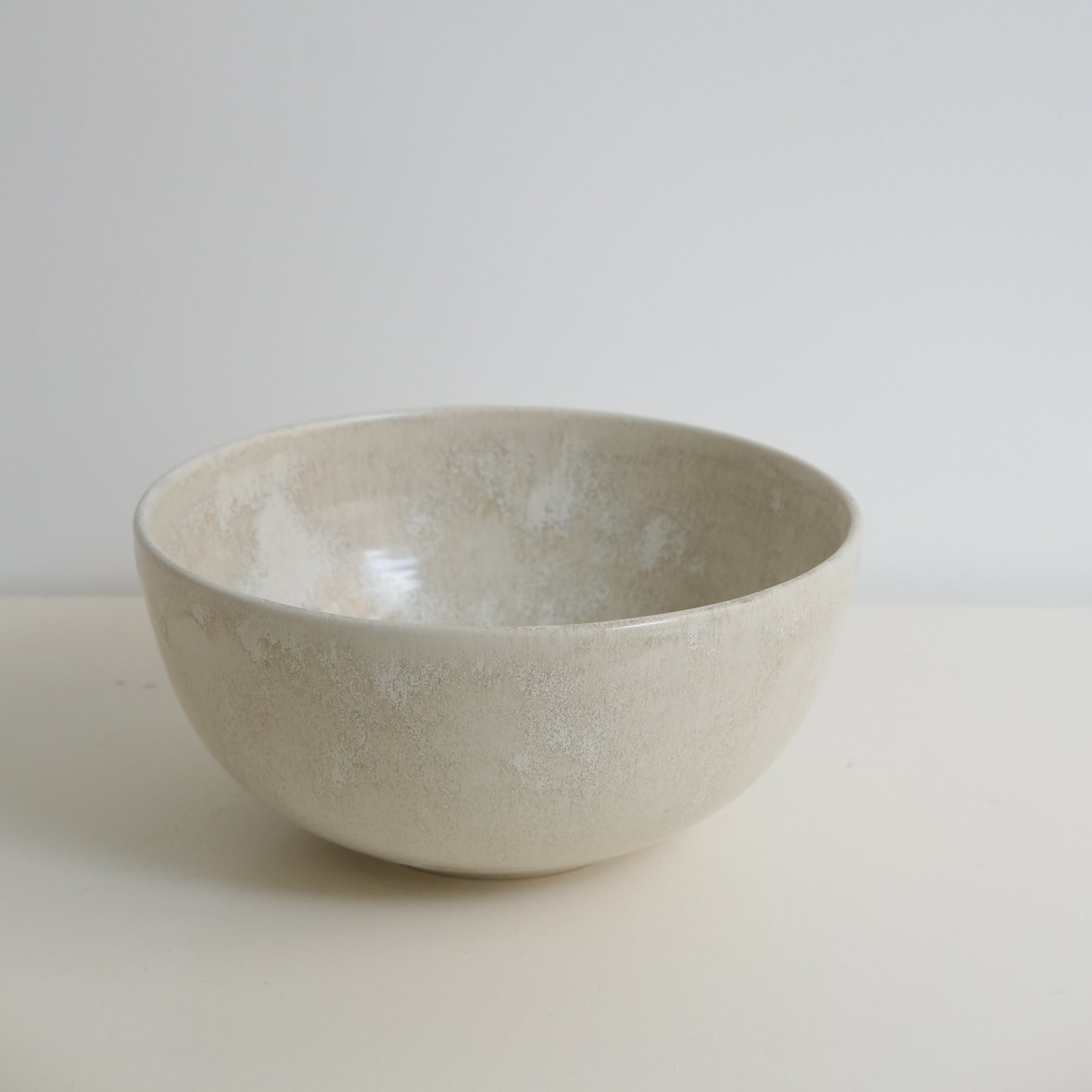 Saladier D 20cm - Blanc givré d'Origine Ceramique chez Brutal Ceramics