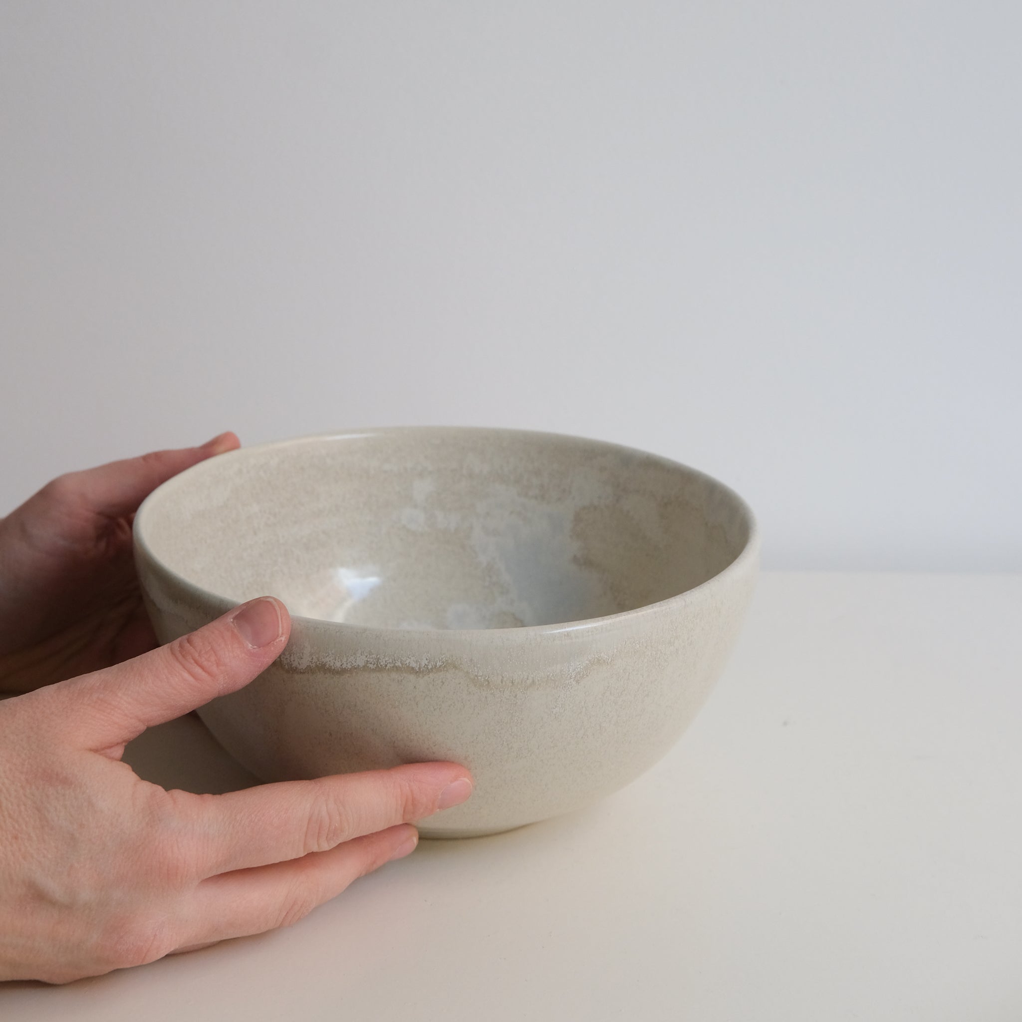 Saladier D 21cm - Blanc givré d'Origine Ceramique chez Brutal Ceramics