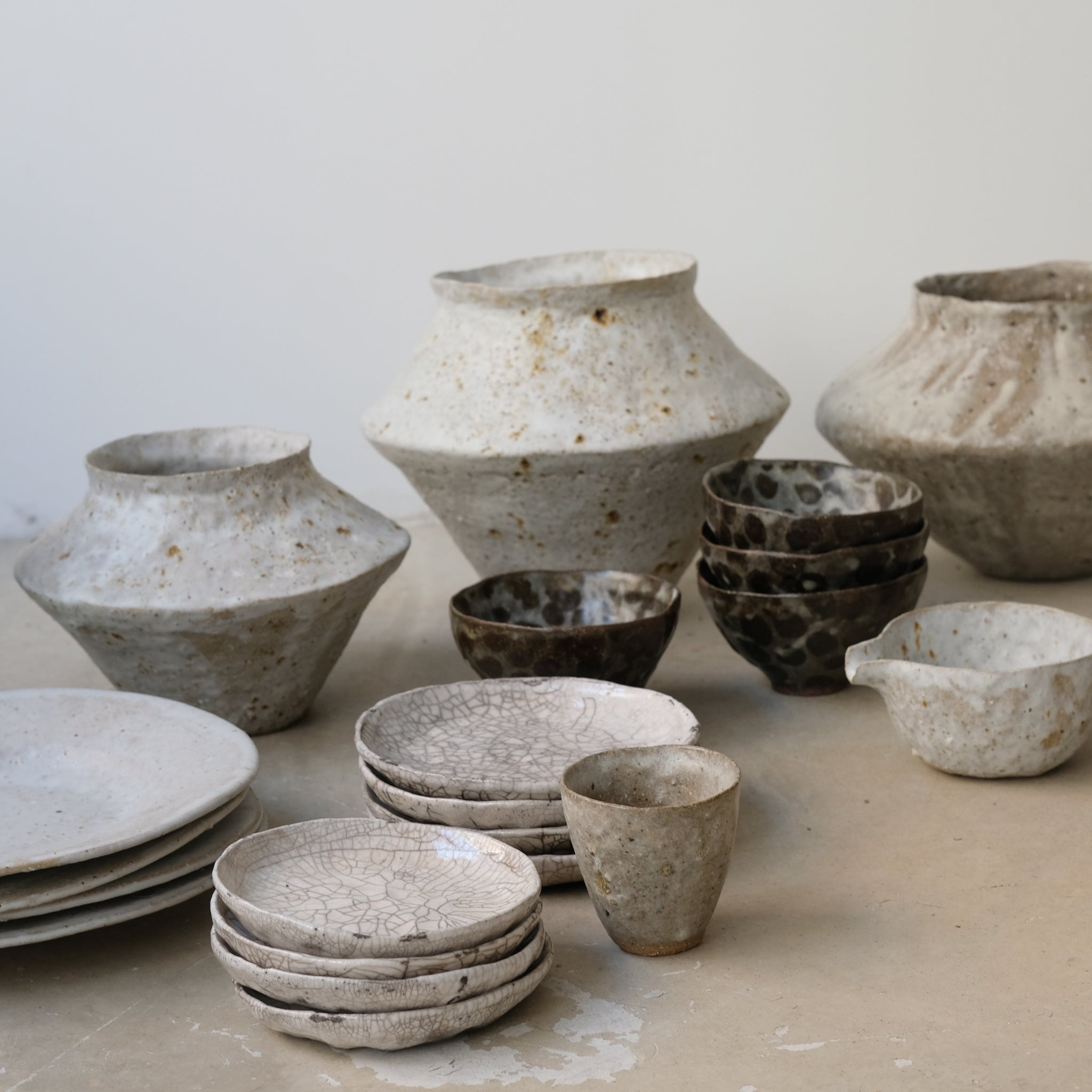 Assiette D11cm Raku en grès par la céramiste Potry chez Brutal
