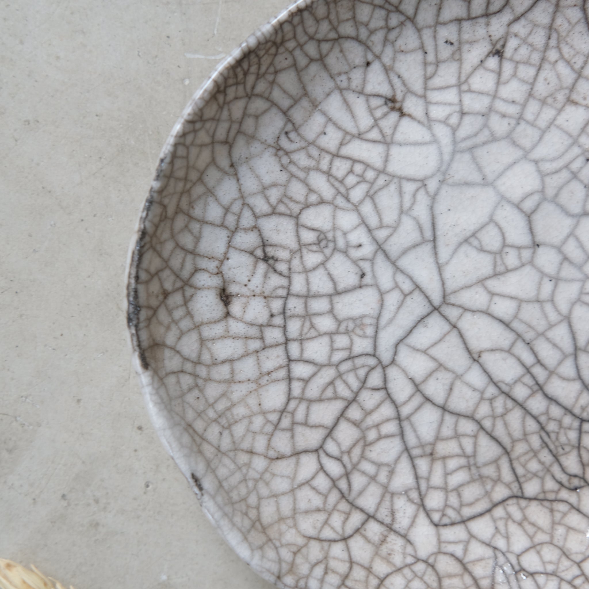 Plate D12cm Raku in sandstone by the ceramist Potry at Brutal