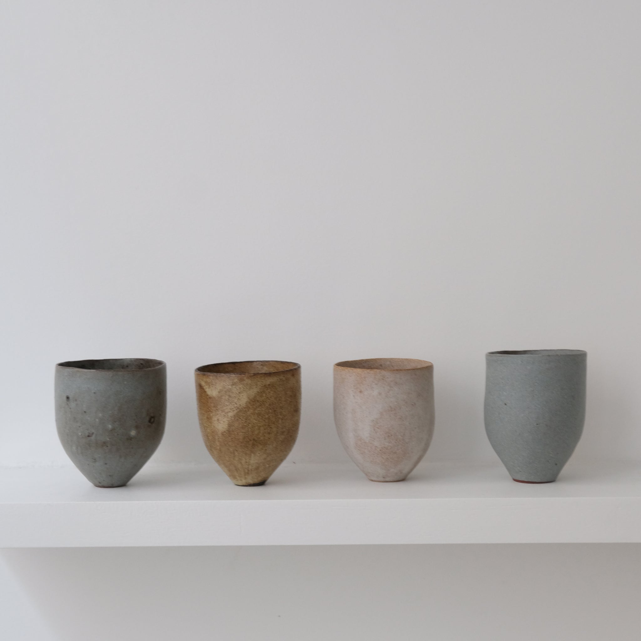 Tasse en grès 150ml  / Blanc beige de Sophie Vaidie chez Brutal Ceramics