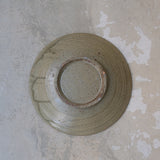 Coupe evasée en grès recolté D25cm de Dai Shikai chez Brutal Ceramics