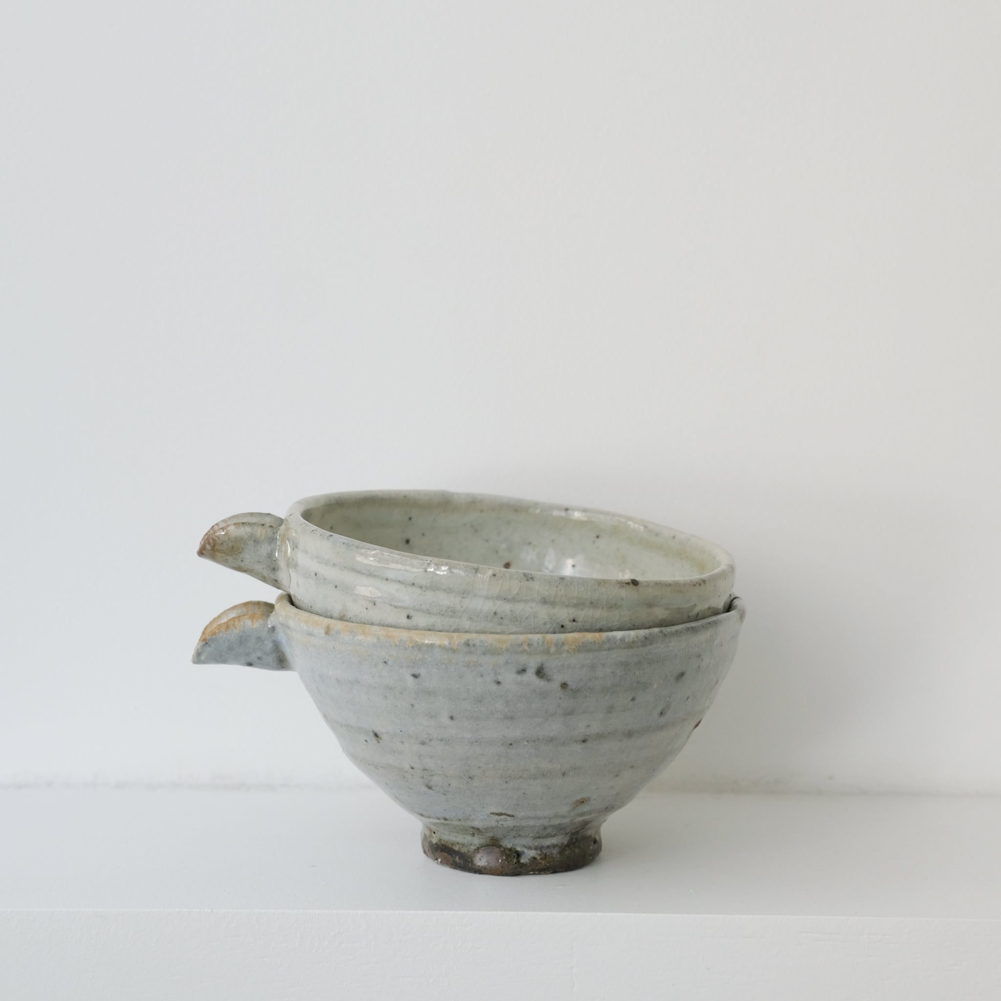 Verseuse en grès D12,5cm de Dai Shikai chez Brutal Ceramics
