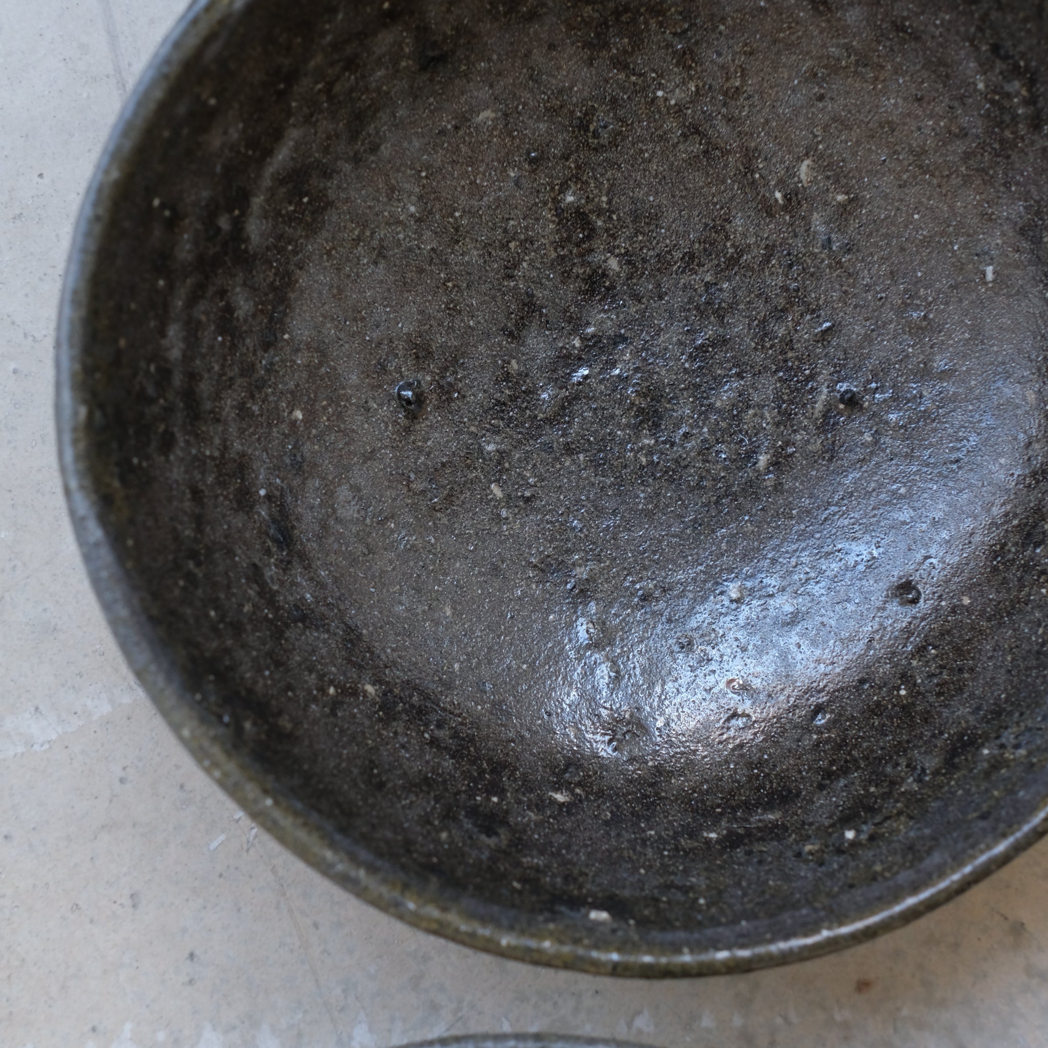 Bol en grès recolté D17cm de Dai Shikai chez Brutal Ceramics