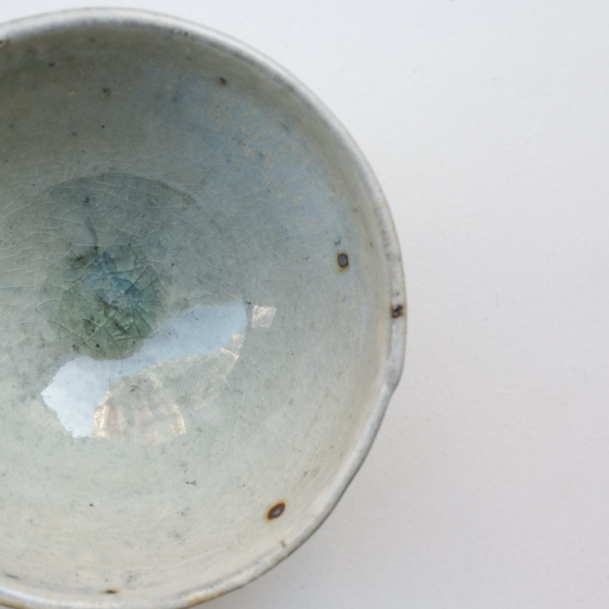 Verseuse en grès D12,5cm de Dai Shikai chez Brutal Ceramics