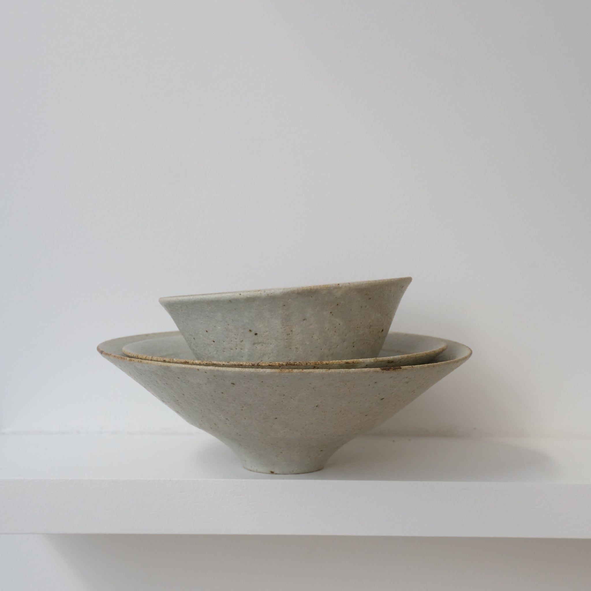 Bol en grès D 16,5cm - blanc kohiki de Yamato Kobayashi chez Brutal CeramicsBol en grès D 16,5cm - blanc kohiki de Yamato Kobayashi chez Brutal Ceramics