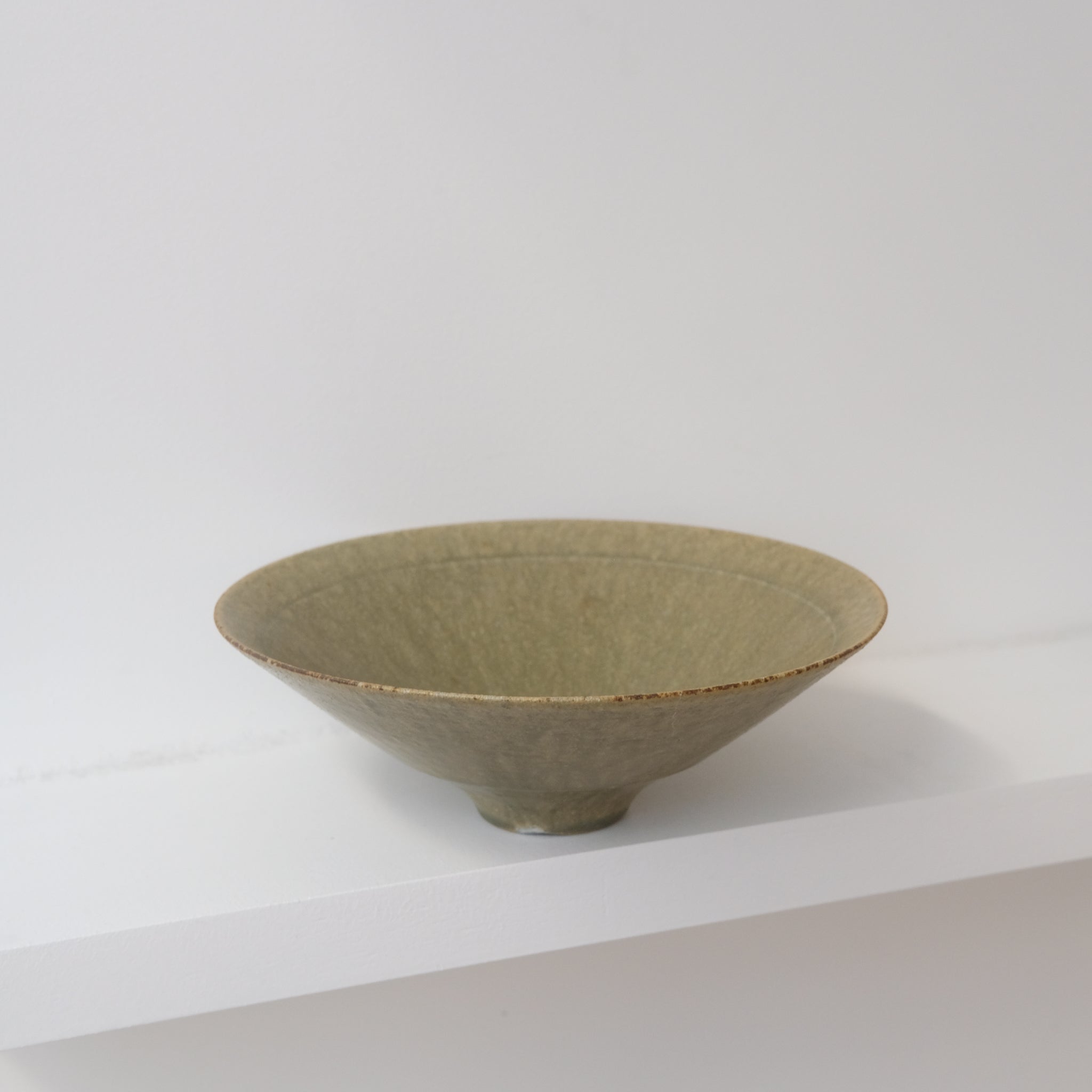 Bol en grès D 19,5cm - vert de Yamato Kobayashi chez Brutal Ceramics