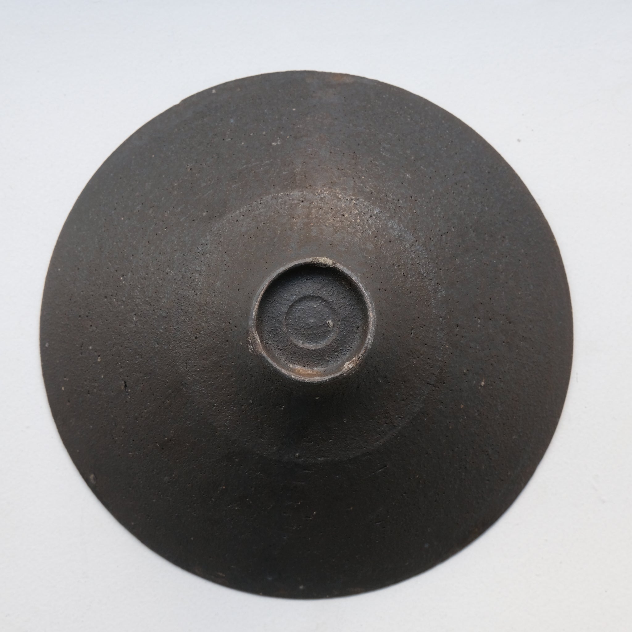 Bol en grès D 19,5cm - marron irisé de Yamato Kobayashi chez Brutal Ceramics