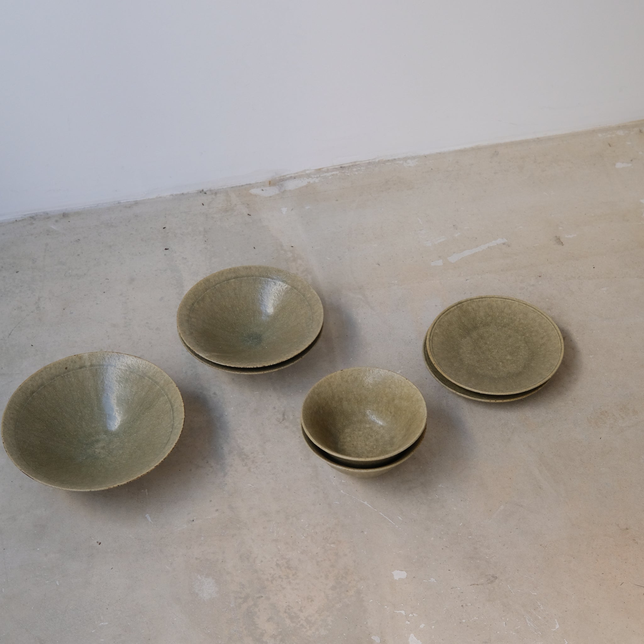 Bol en grès D 16,5cm - vert de Yamato Kobayashi chez Brutal Ceramics