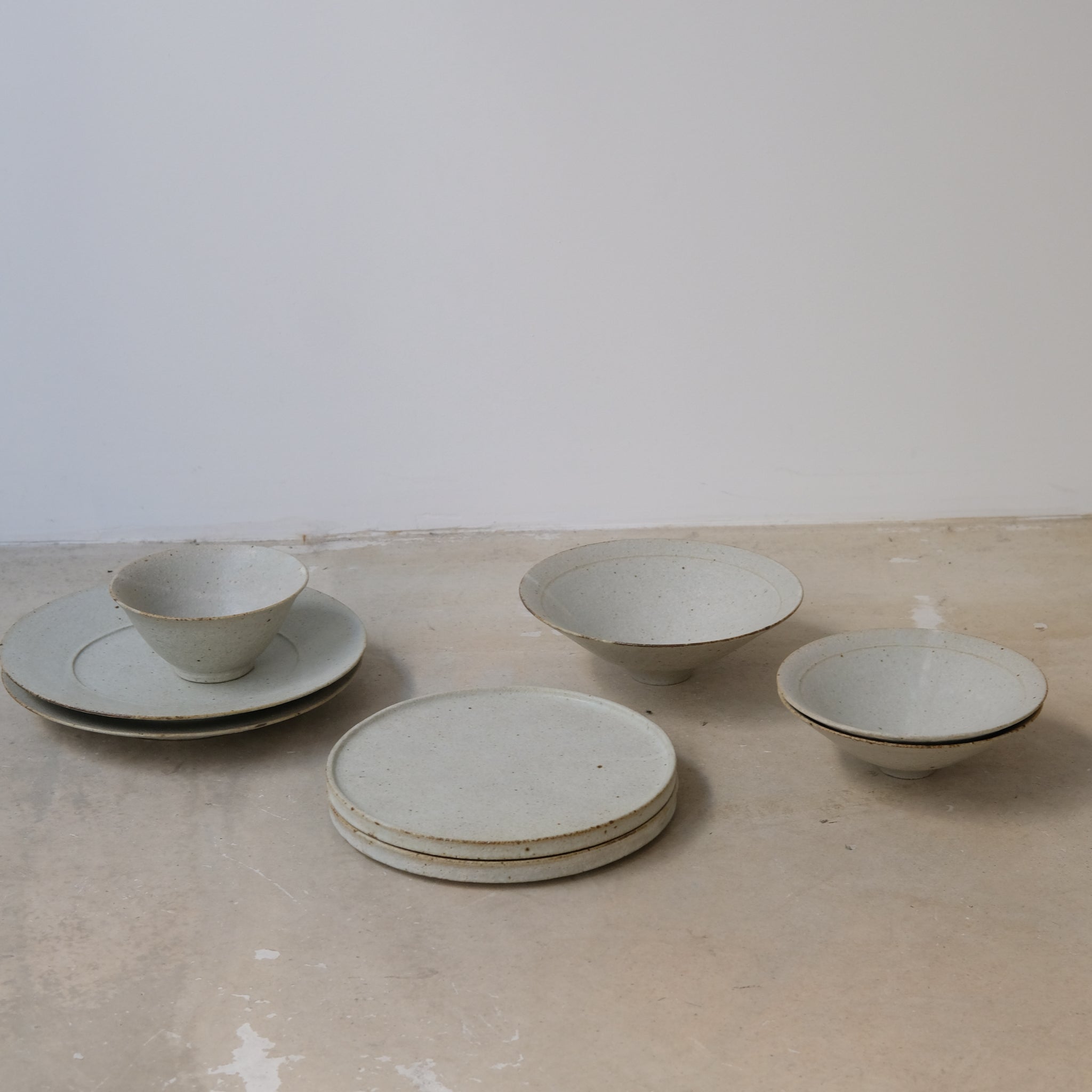 Bol en grès D 16,5cm - blanc kohiki de Yamato Kobayashi chez Brutal Ceramics