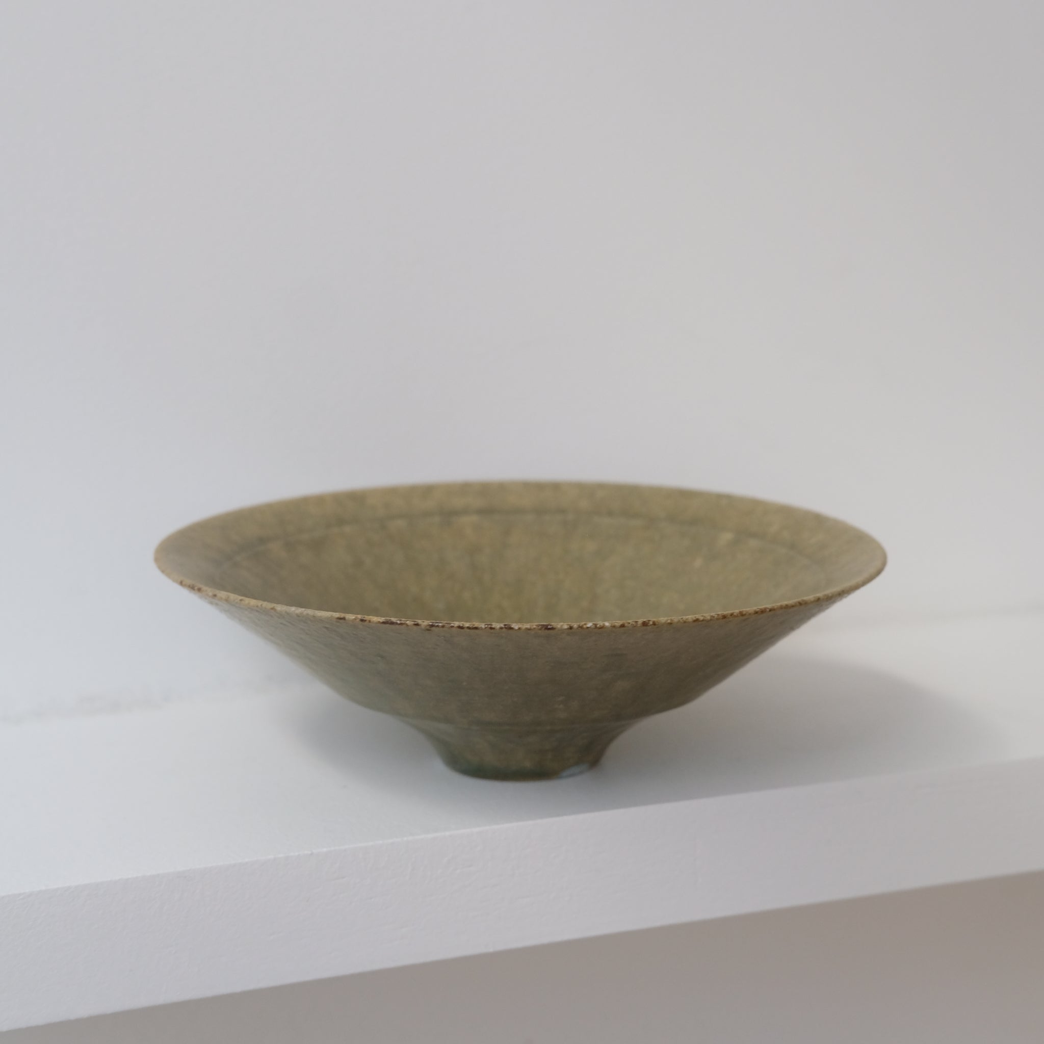 Bol en grès D 16,5cm - vert de Yamato Kobayashi chez Brutal Ceramics