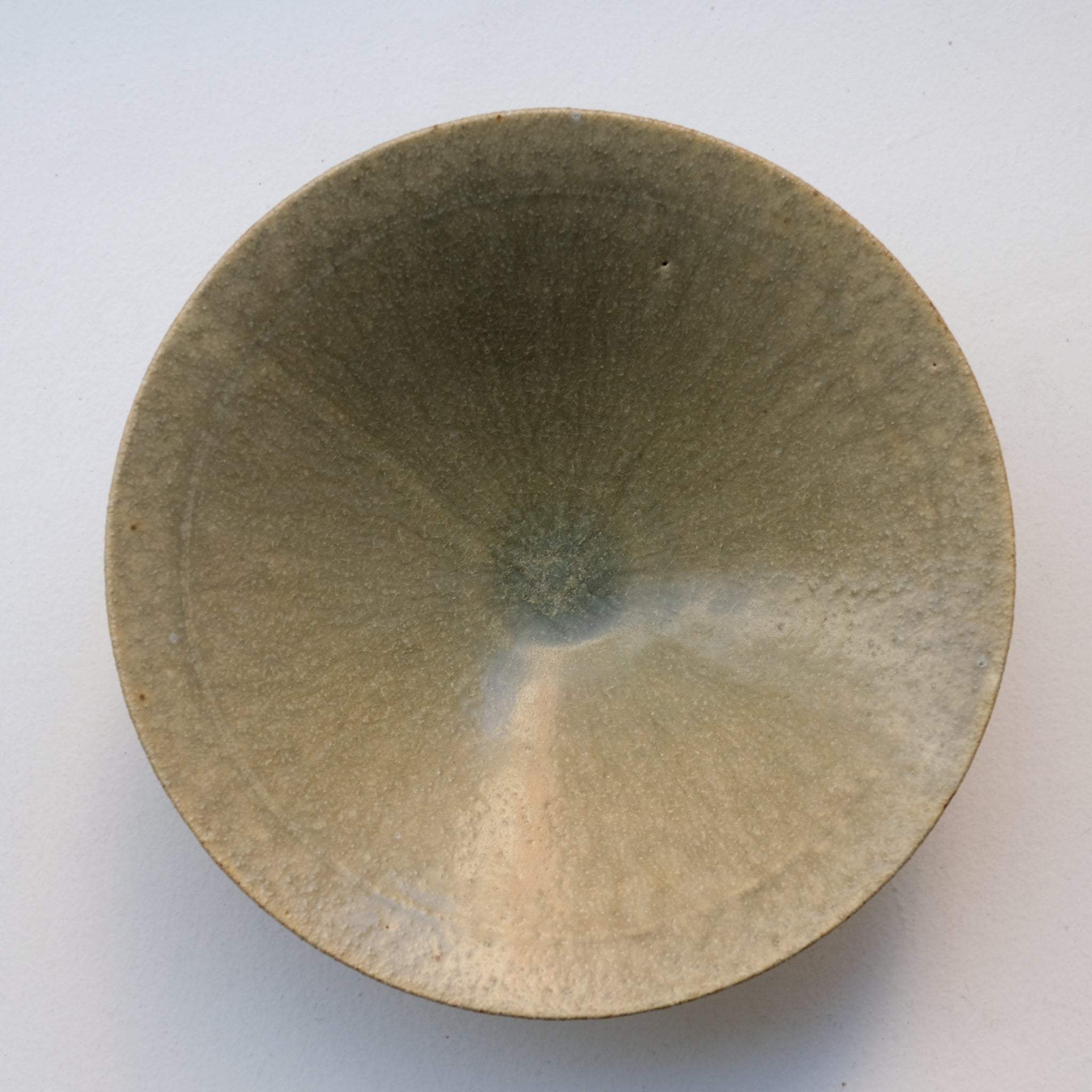 Bol en grès D 16,5cm - vert de Yamato Kobayashi chez Brutal Ceramics