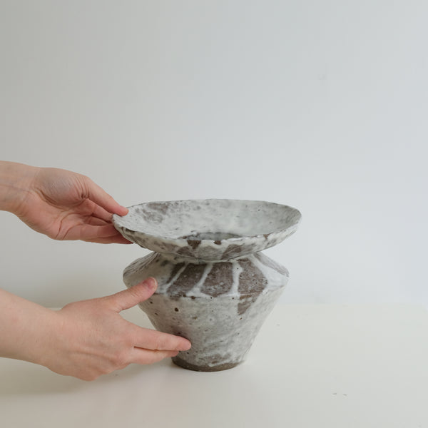 Vase en terre glanée H 17cm - Blanc mat de Potry chez Brutal Ceramics