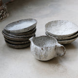 Cruche à eau en terre glanée 500ml- Blanc mat par Potry pour Brutal Ceramics