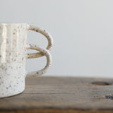 Mug Loop Dot réalisée en exclusivité par la céramiste Camille Esnée pour Brutal Ceramics