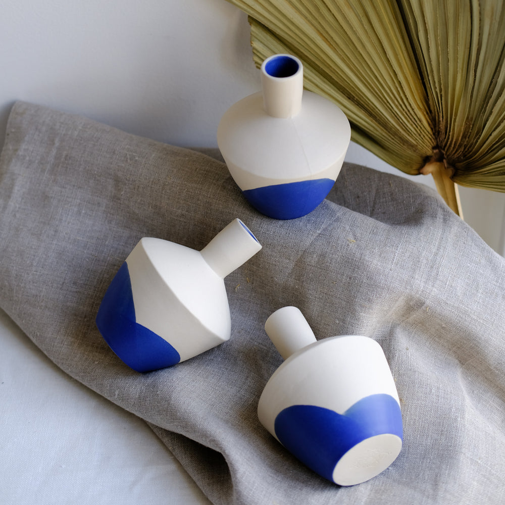 Vase Poterie Seins – Clay X Chris – Noir – Pièce Unique Signée – Artisanat Adulte