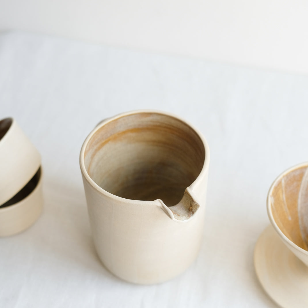 Set à café réalisé par Helka Ceramics à Berlin chez Brutal Ceramics