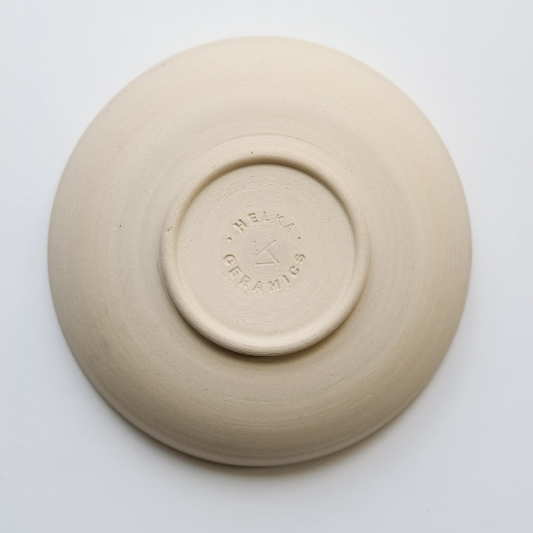 Assiette creuse par Helka Ceramics chez Brutal Ceramics