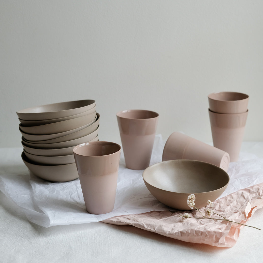 Bol blanc en porcelaine par la céramiste Marilyn Vince chez Brutal Ceramics