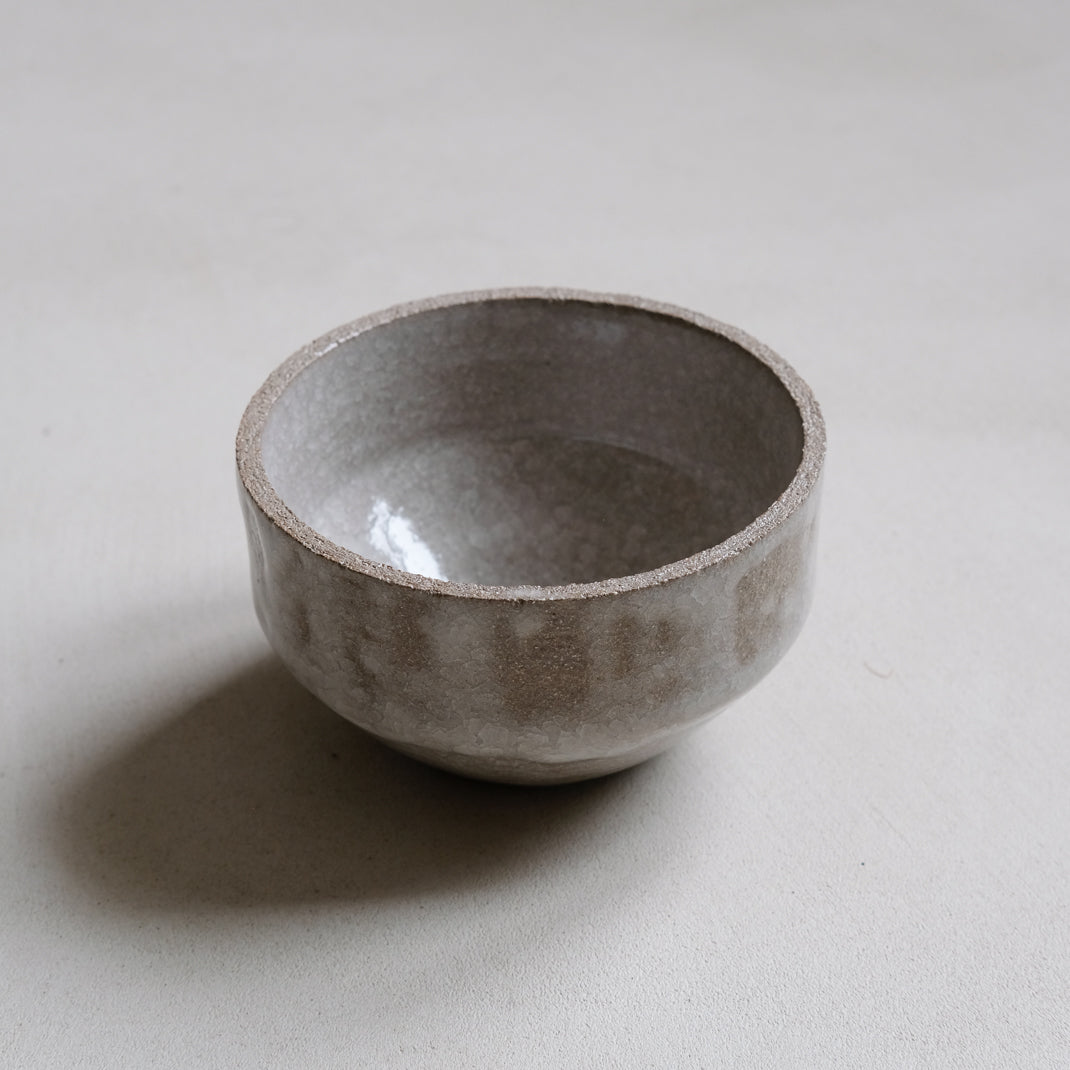 Bol en grès gris craquelé d'Albarello chez Brutal