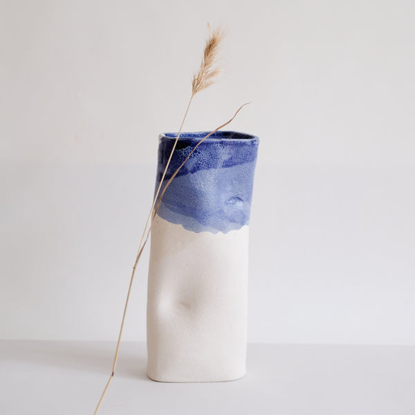 Vase Omata_02 par Emmanuelle Roule chez Brutal Ceramics