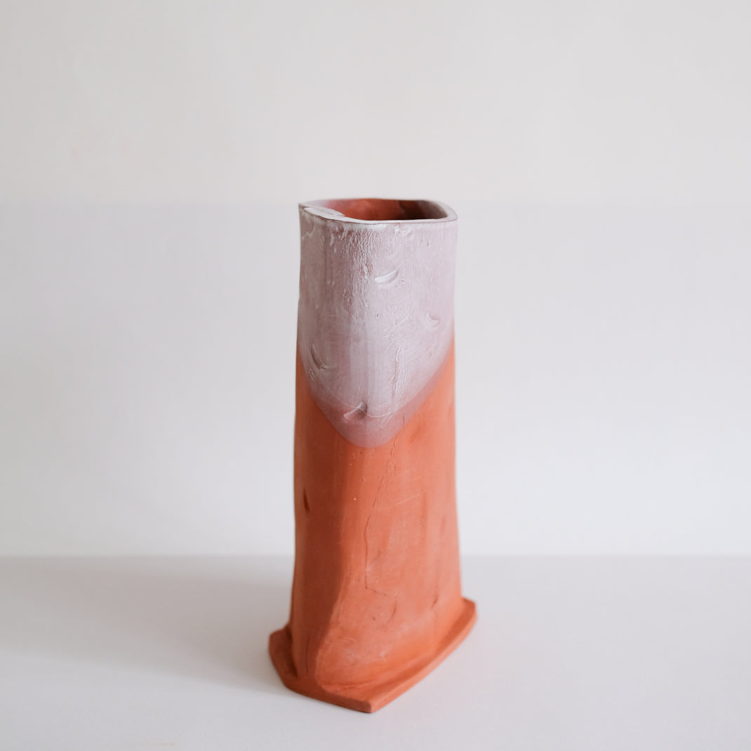 Vase Kume_27 d'Emmanuelle Roule chez Brutal Ceramics
