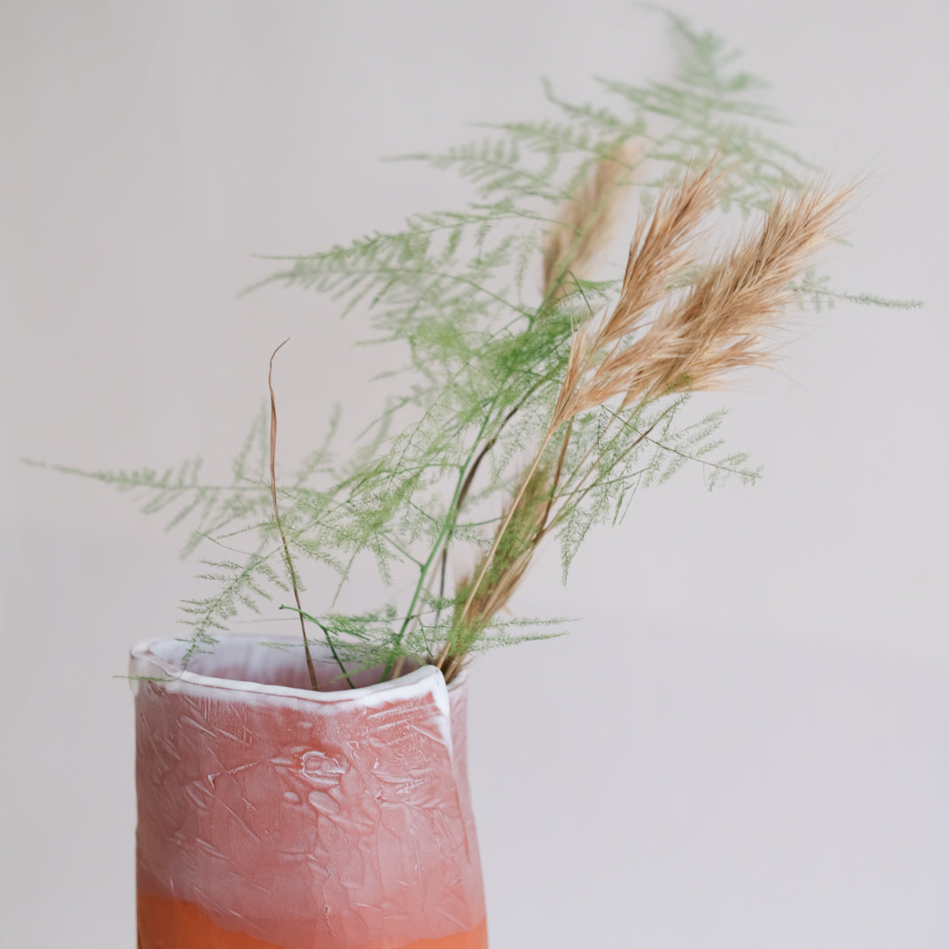 Vase Kume_28 d'Emmanuelle Roule chez Brutal Ceramics