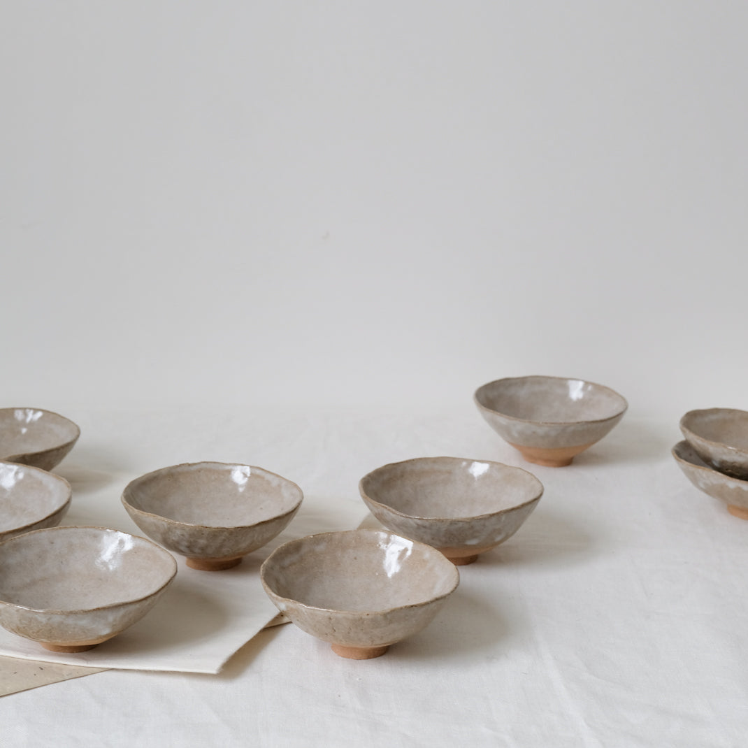 Coupelle en grès roux chamotté par Judith Lasry chez Brutal Ceramics