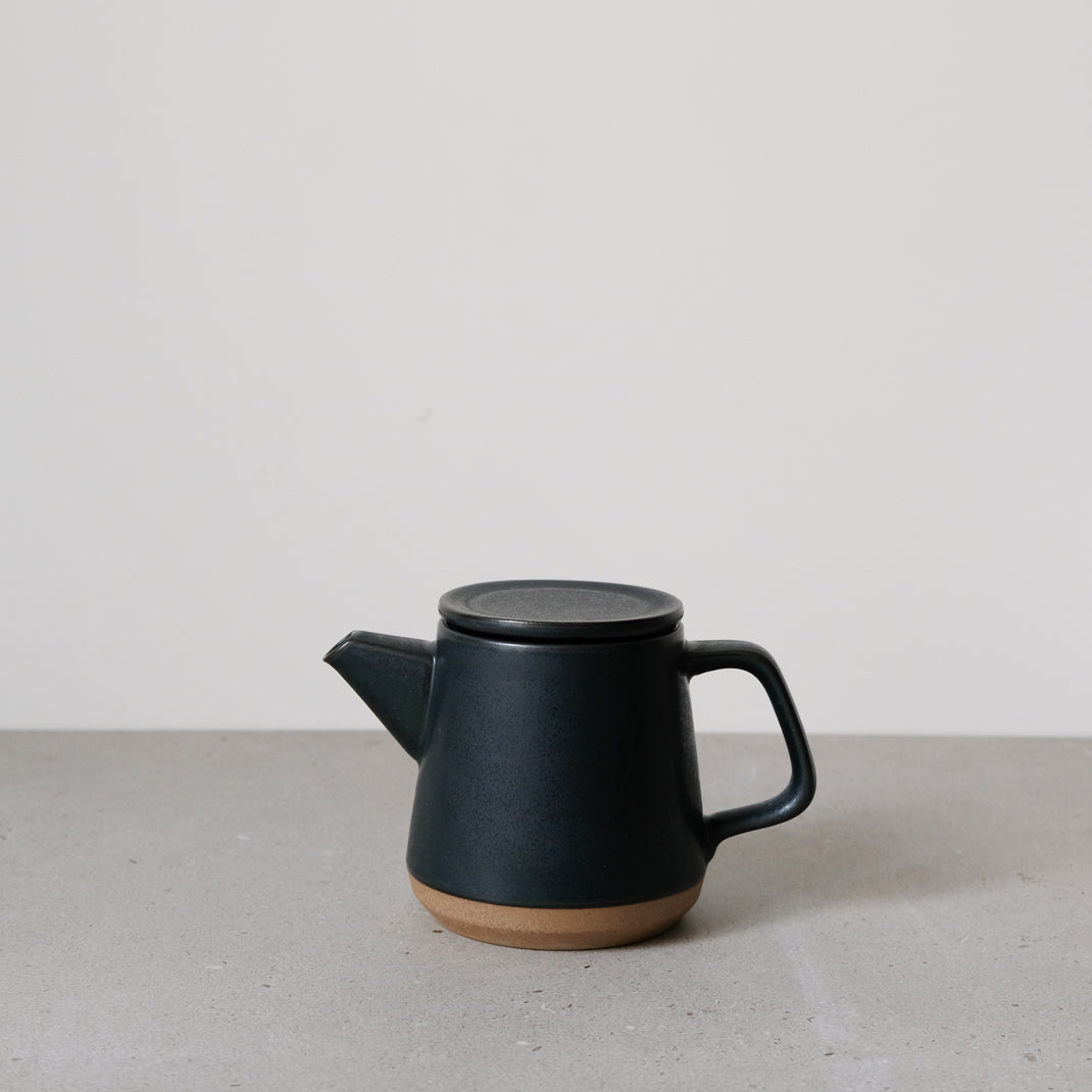 Black porcelain teapot from Japanese Kinto on Brutal Ceramics