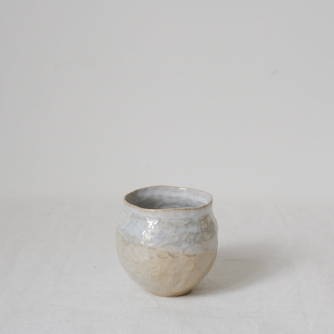 Vase de Lola Moreau chez Brutal Ceramics