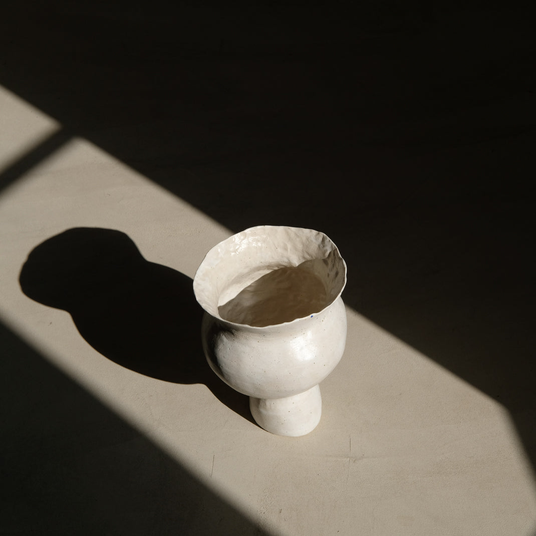 Vase de Lucile Boudier chez Brutal Ceramics 