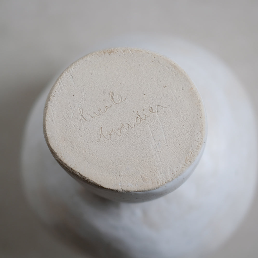 Vase de Lucile Boudier chez Brutal Ceramics 