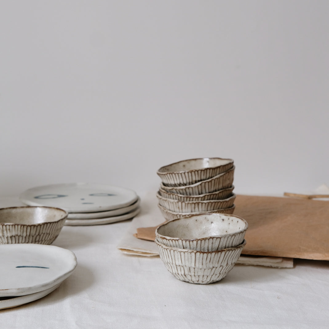 bol texturé de Madoka Rindal chez Brutal Ceramics