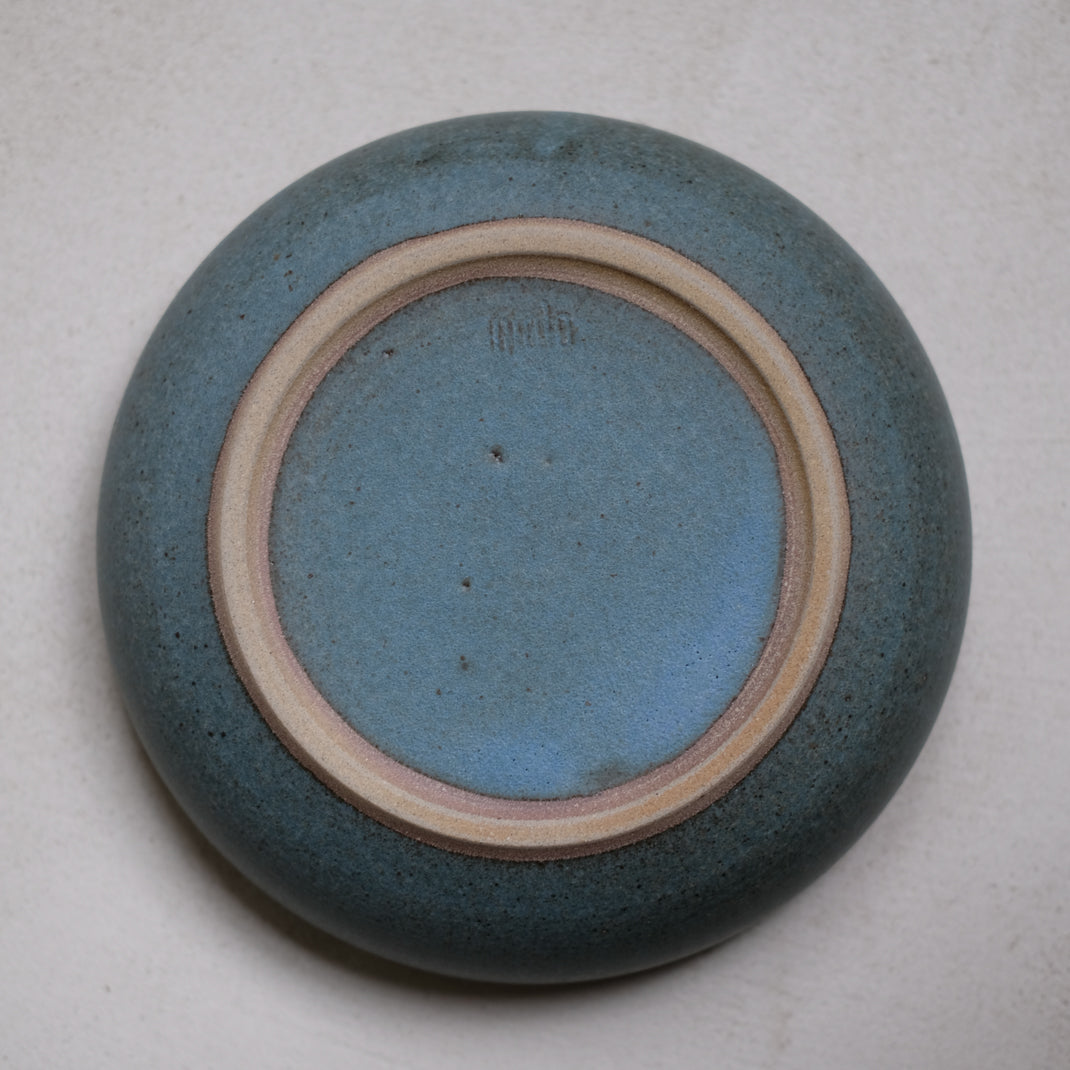 Bol plat en grès par Malo Atelier chez Brutal Ceramics