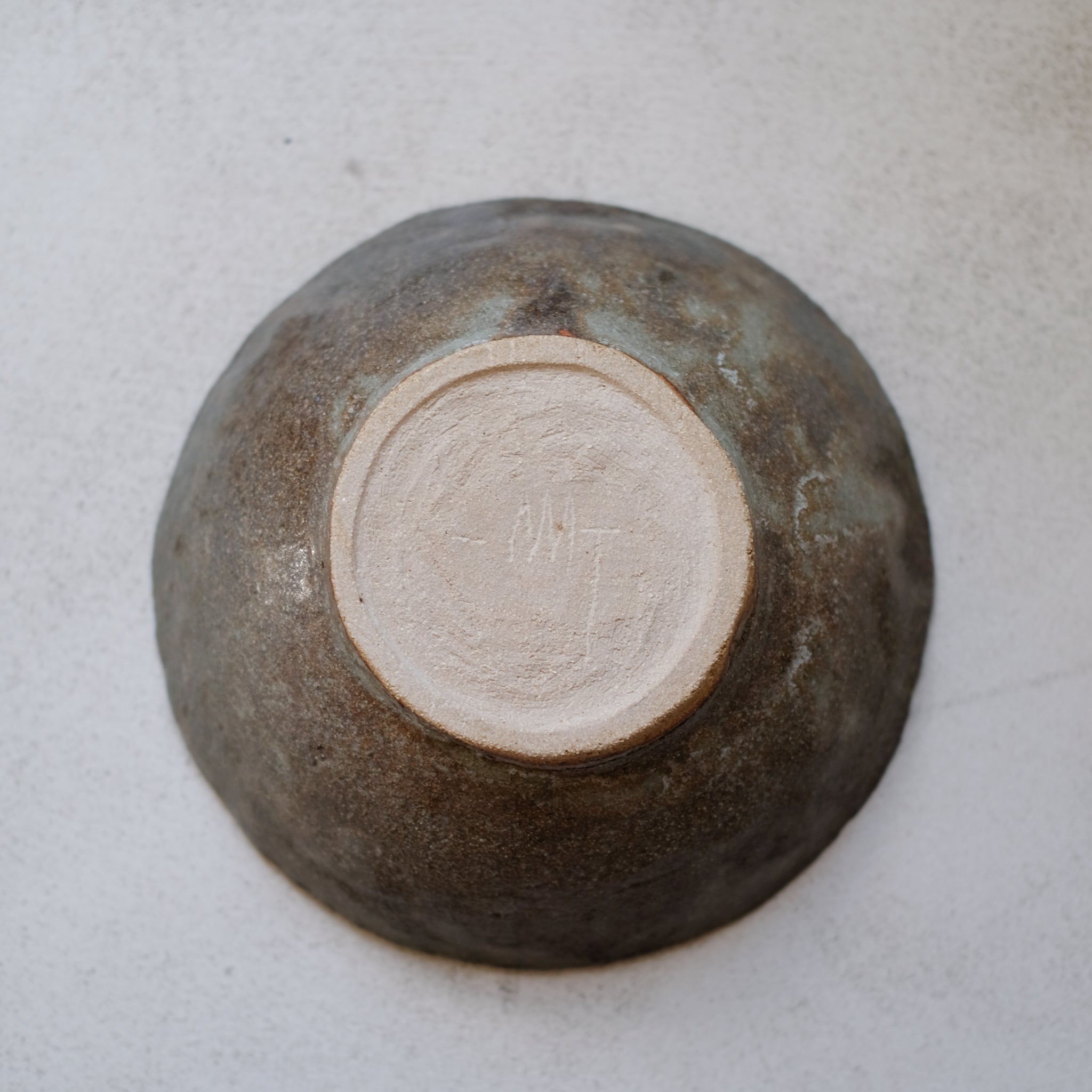 Bol en grès de Mathilde Martin chez Brutal Ceramics