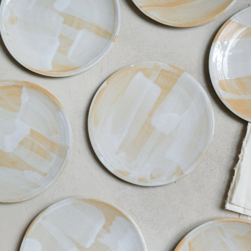 Assiette D24cm grès par No Ceramic chez Brutal Ceramics