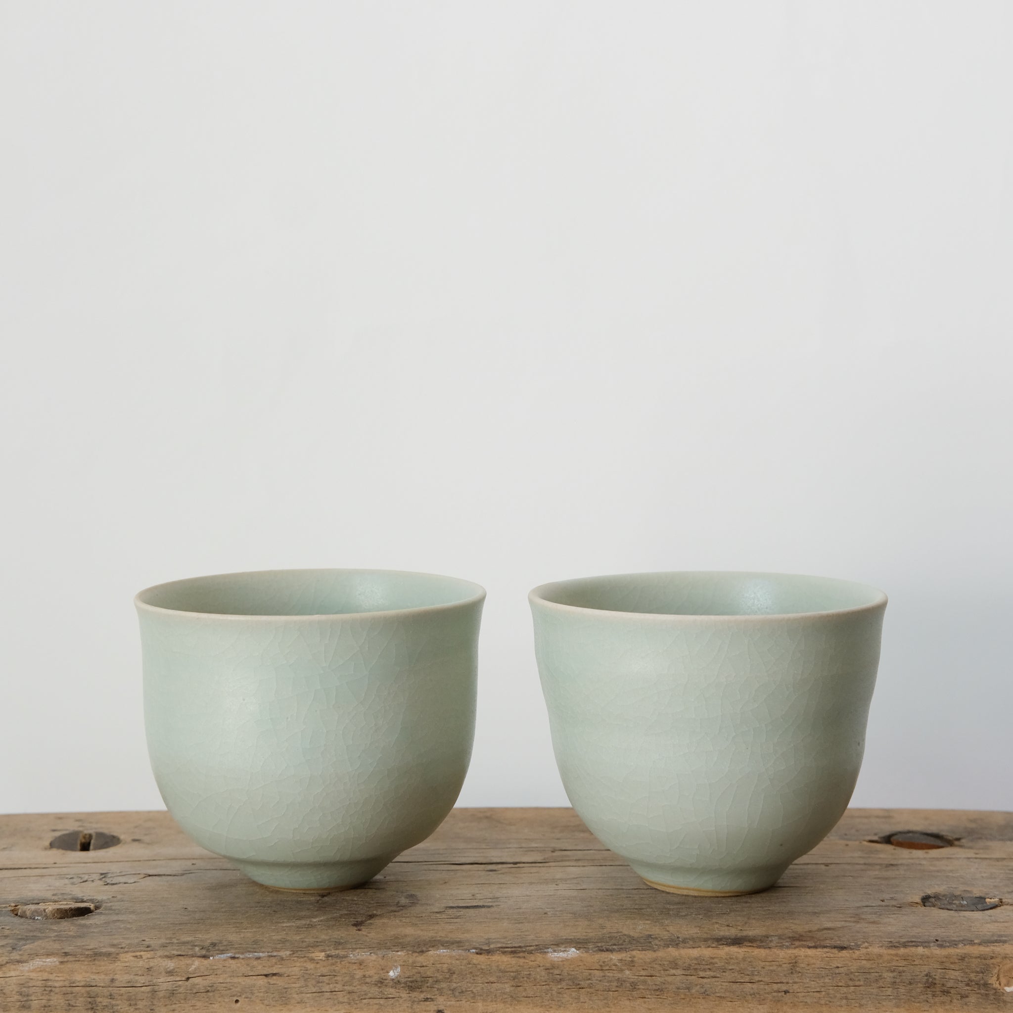 Tasse céladon d'Arielle de Gasquet pour Brutal Ceramics