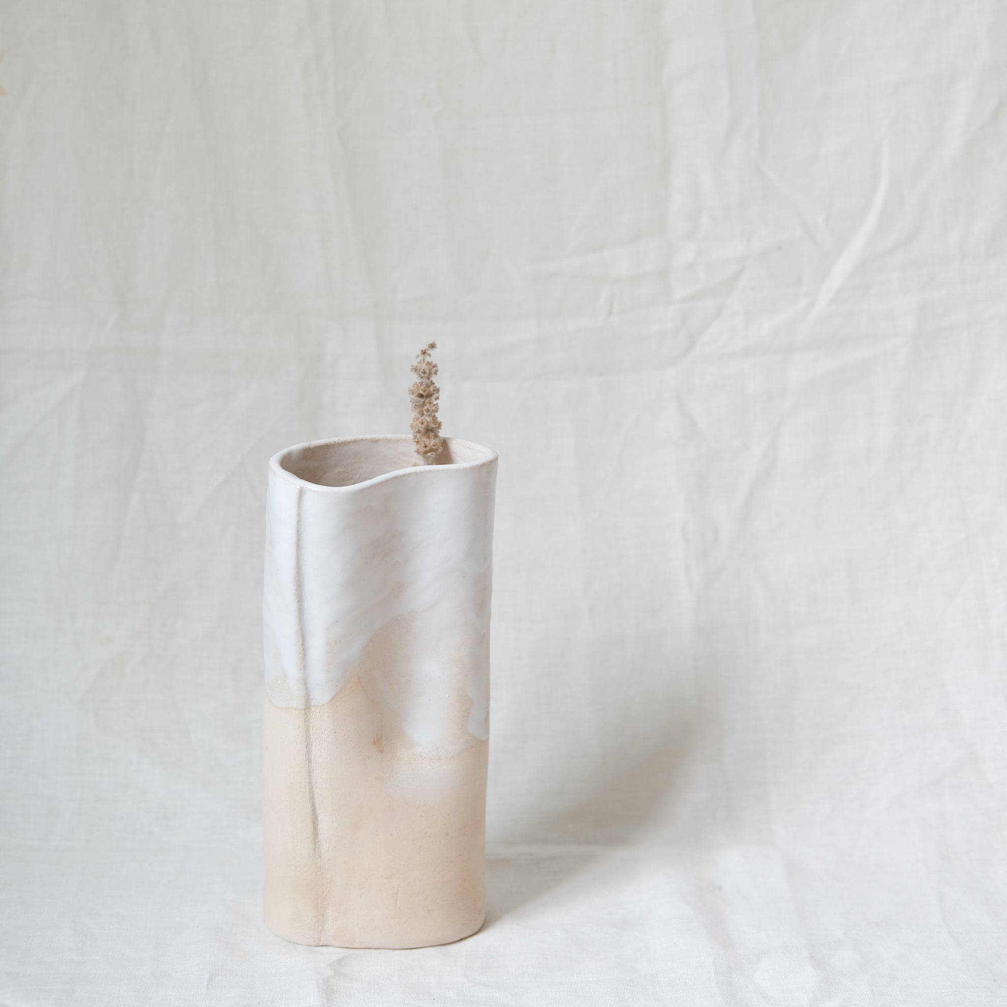 Vase OMOTA_07 d'Emmanuelle Roule chez Brutal Ceramics