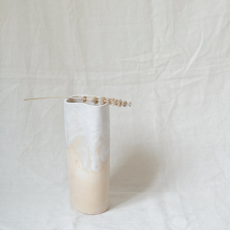 Vase OMOTA_07 d'Emmanuelle Roule chez Brutal Ceramics