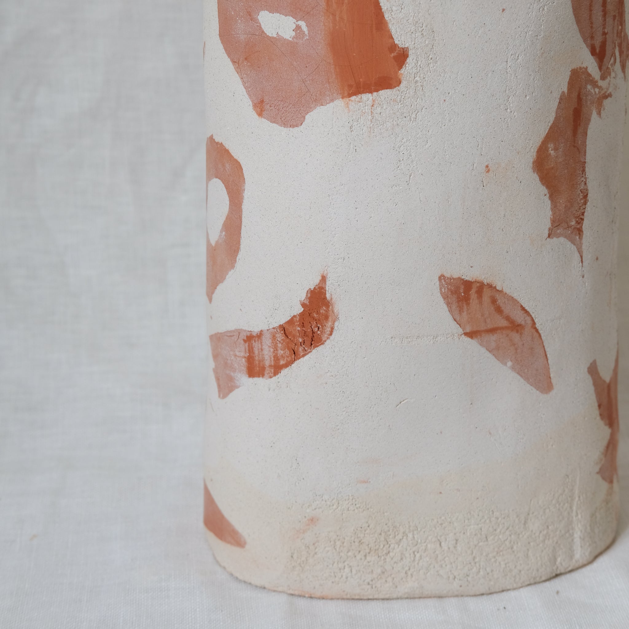 Vase ETO_01 d'Emmanuelle Roule chez Brutal Ceramics