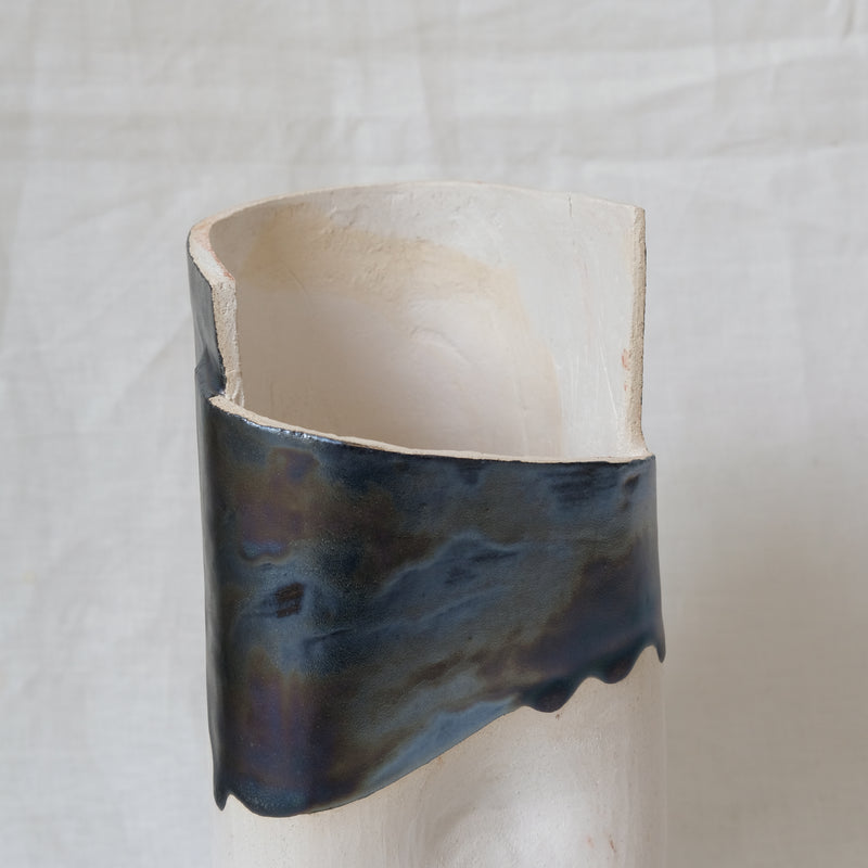 Vase OMOTA_08 d'Emmanuelle Roule chez Brutal Ceramics