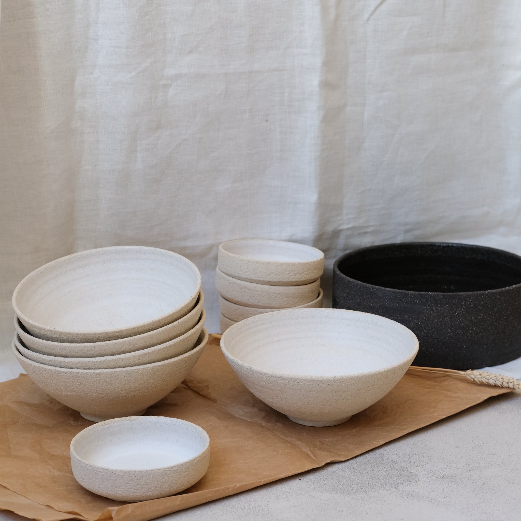 Coupelle en grès par Pauline Boisaubert chez Brutal Ceramics