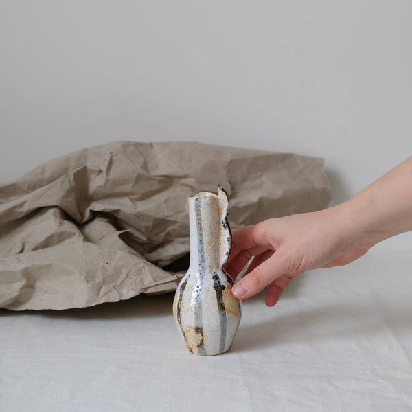 Vase Mir par Asterisque chez Brutal Ceramics