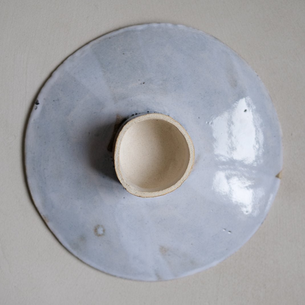 Coupe sur pied par Asterisque chez Brutal Ceramics