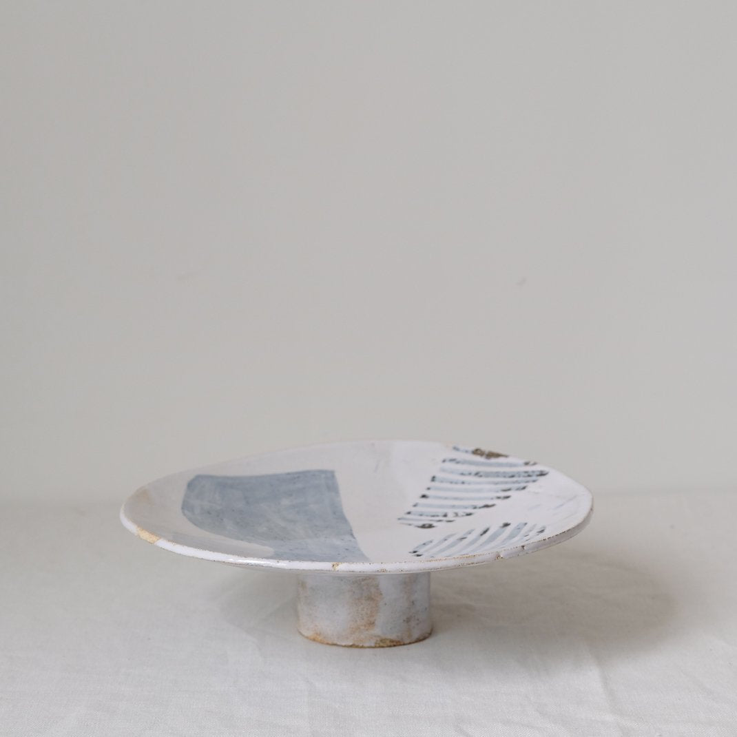 Coupe sur pied par Asterisque chez Brutal Ceramics