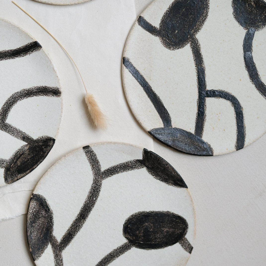 Assiette Chill par Asterisque chez Brutal Ceramics