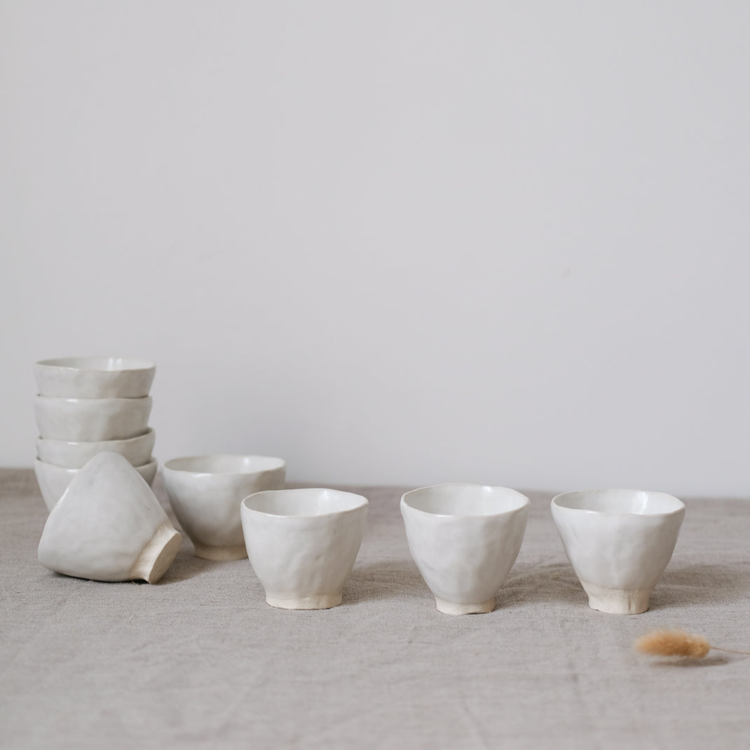 Tasse à expresso par Judith Lasry chez Brutal Ceramics