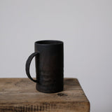 Mug de Keiichi Tanaka chez Brutal Ceramics