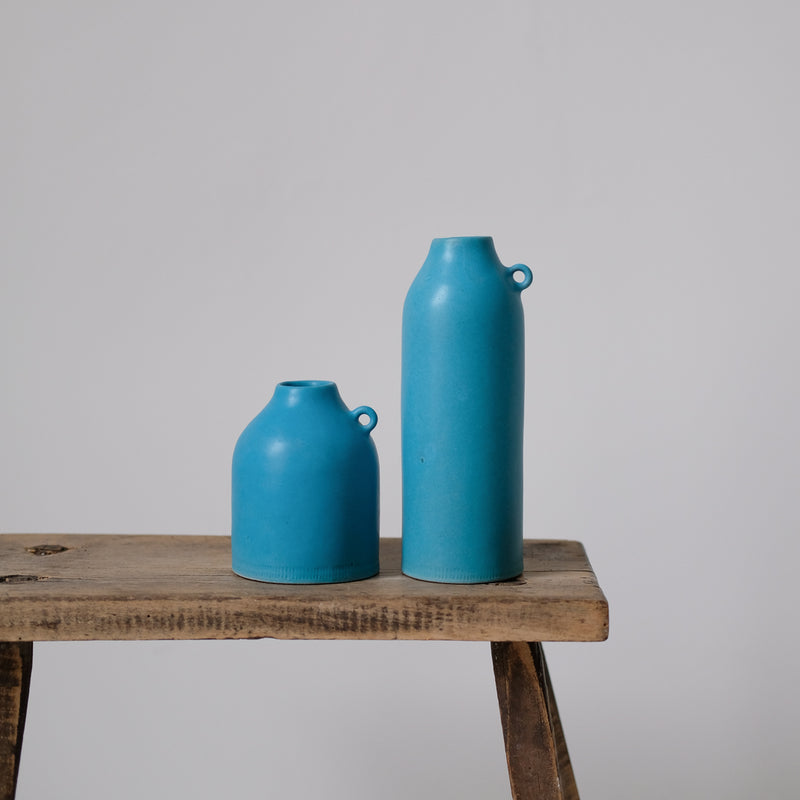 Vase long par Keiichi Tanaka chez Brutal Ceramics