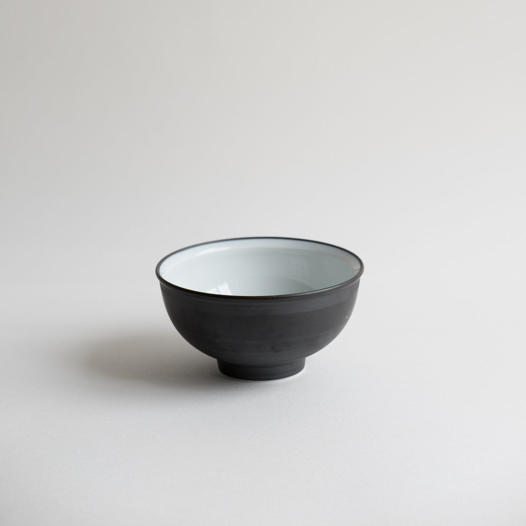 Bol conçu par le fabricant japonais Kinto, issu de la collection RIM.